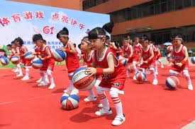 亚伯拉罕回归英超的机会：维拉与其他球队的争夺战